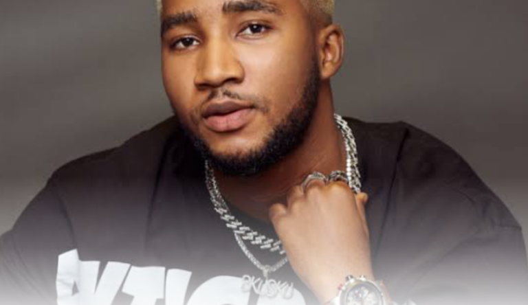 Martins Feelz - Return Ft Seyi Vibez